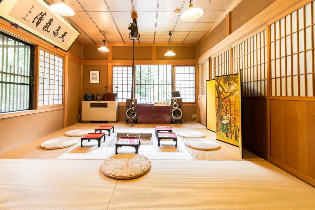 Kazeya Hotel Takayama  Bagian luar foto