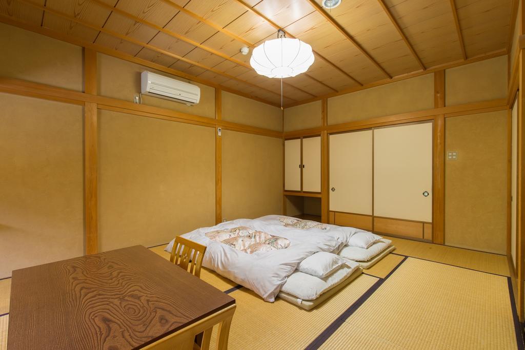 Kazeya Hotel Takayama  Bagian luar foto
